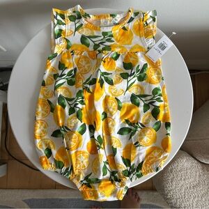 Old Navy Lemon Printed Flutter-Sleeve Romper One-Piece for Baby/Toddler (6-12 M)